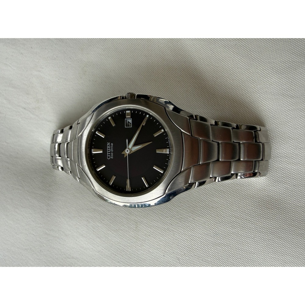 Citizen Eco-Drive Mens Watch Black Dial Stainless Steel E111-S022240 Silver Tone